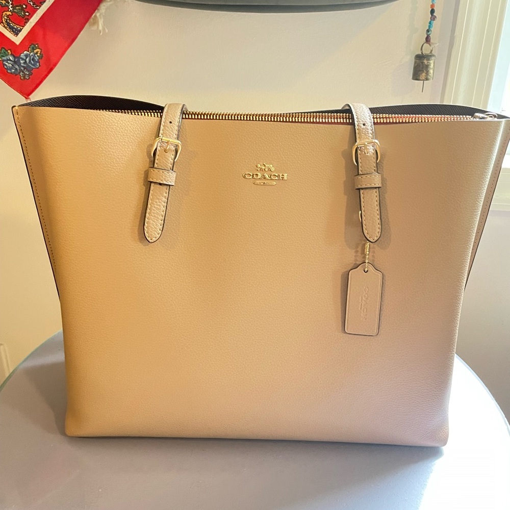Like new Coach Mollie Tote - Blush/Taupe
